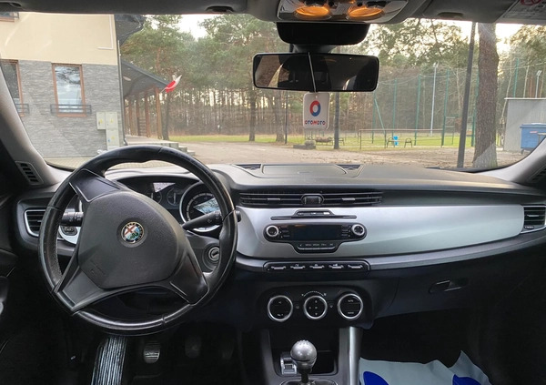 Alfa Romeo Giulietta cena 25900 przebieg: 198000, rok produkcji 2012 z Olkusz małe 326